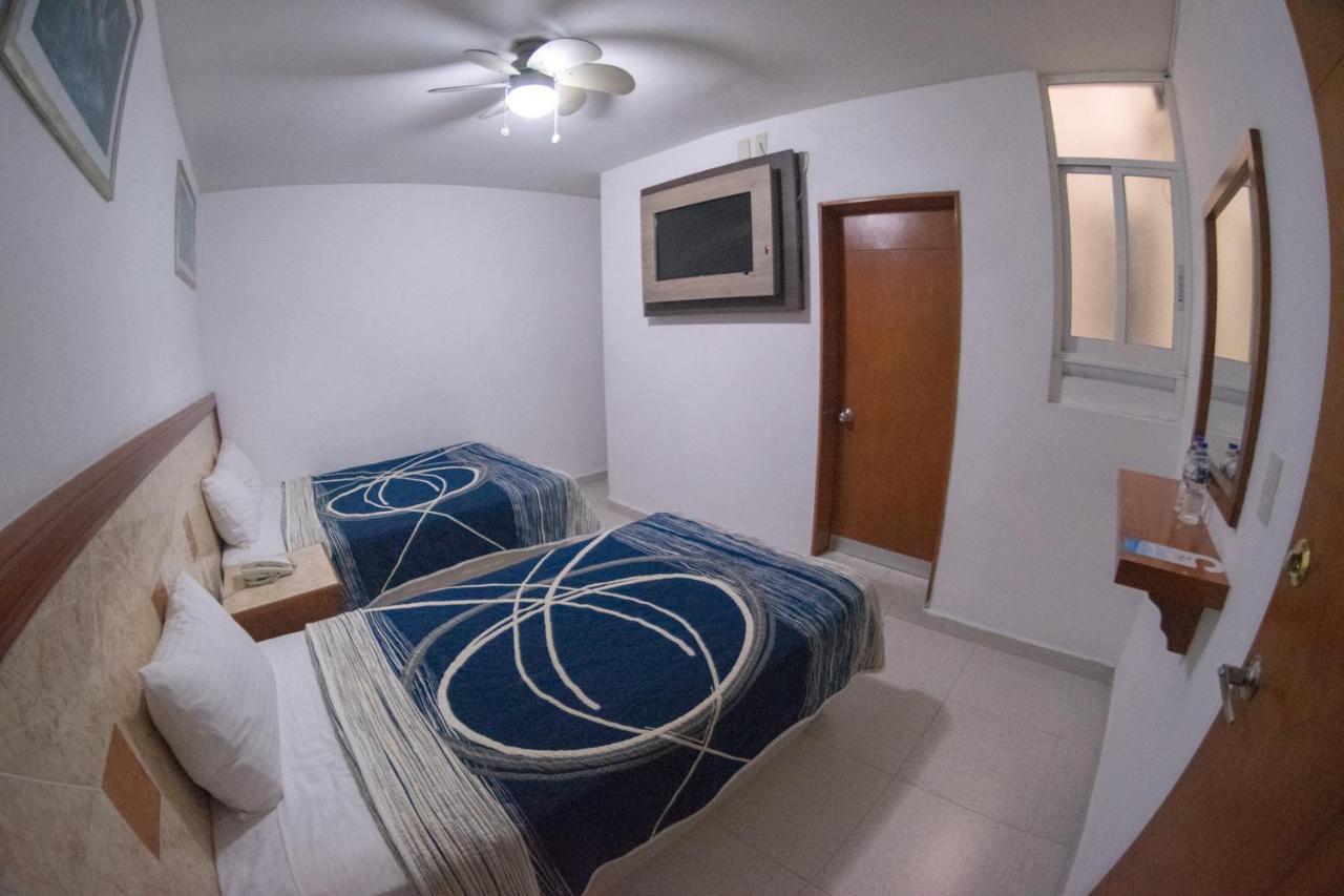 Hotel Niza Zona Piel Леон Экстерьер фото