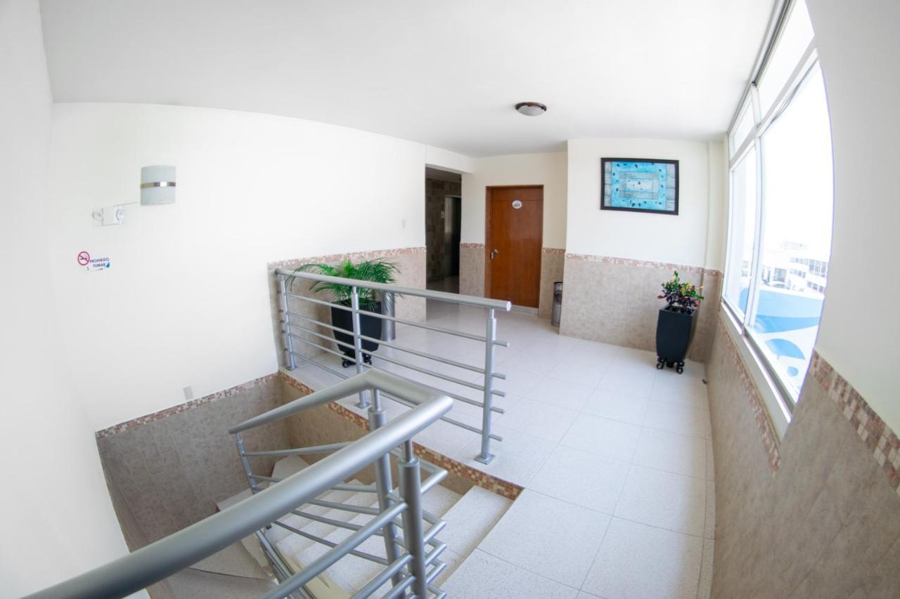 Hotel Niza Zona Piel Леон Экстерьер фото